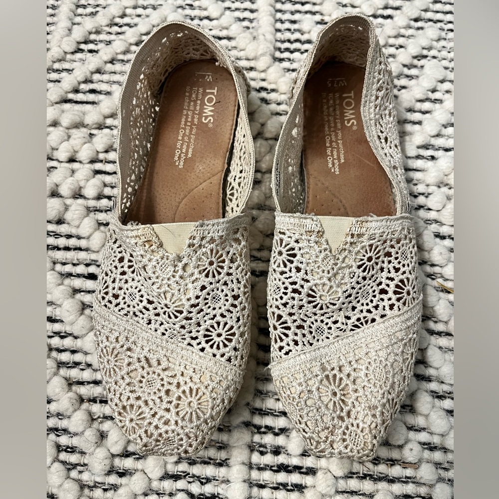 TOMS Lace Classics